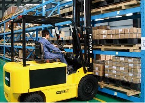 現(xiàn)代叉車HB30新品上市，超長(zhǎng)質(zhì)保