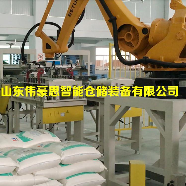 供應(yīng)復(fù)合肥全自動(dòng)碼垛機(jī) 肥料碼垛機(jī)器人工作現(xiàn)場